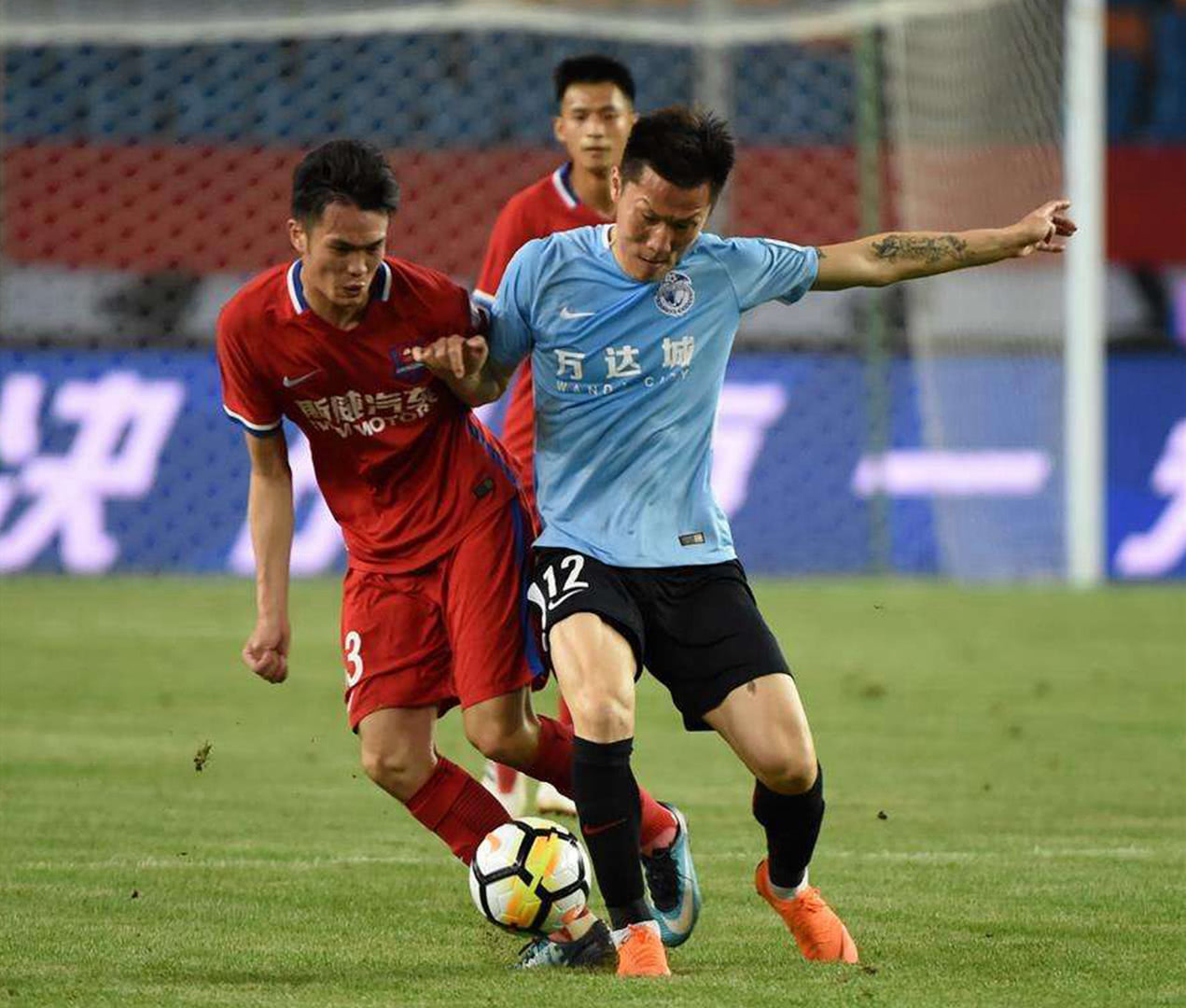 重庆斯威后防表现抢眼，球队力争保级成功的简单介绍